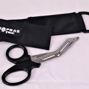 Scissors with pouch