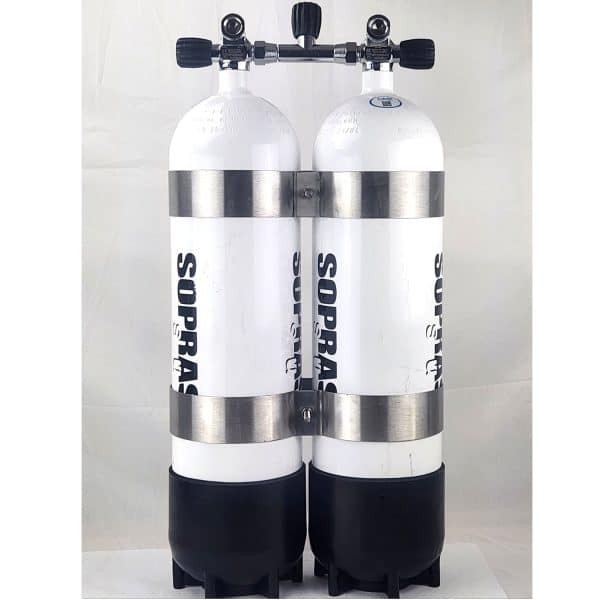 Doubles with Manifold